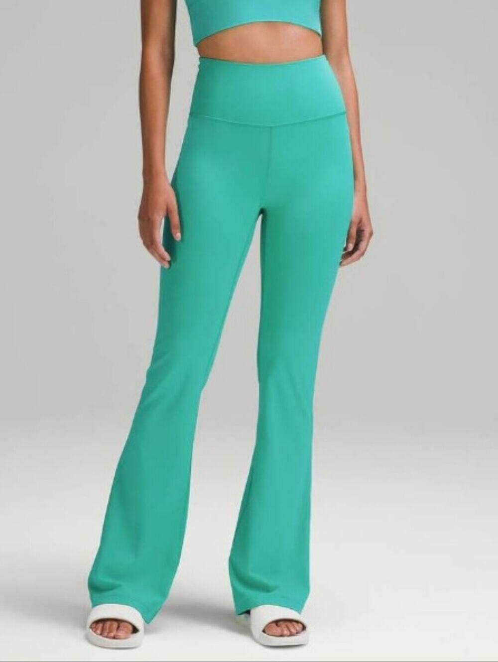 Lululemon Groove Kelly Green Super High Rise Flared Yoga Pants